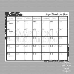 Puede incluir: Una plantilla de calendario imprimible en blanco y negro con un borde decorativo. El calendario est&aacute; dividido en siete columnas para cada d&iacute;a de la semana, con un espacio para cada fecha. El calendario est&aacute; etiquetado como "Type Month & Year".
