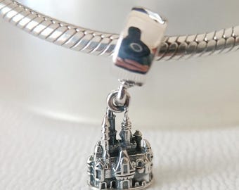 Charm colgante del Castillo de Shanghái de Disney: compatible con pulseras Pandora