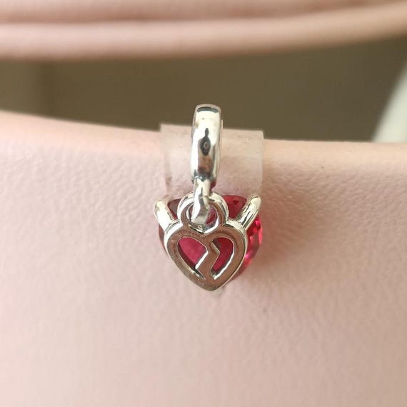 Bracelet bague avec chaîne en perle et breloque papillon • Joli Bracelet