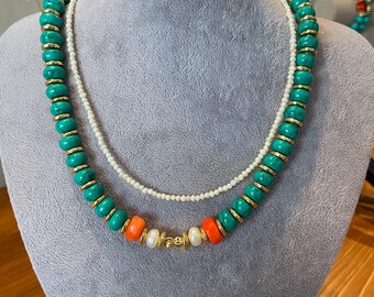 Dos collares de perlas blancas naturales y piedras preciosas, regalo ideal para cumpleaños o el Día de la Madre.