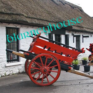 Lovely 8 x 10 Photo Of A THATCHED COTTAGE/Shop in IRELAND! Horse Cart, Quaint, Thatched Roof, Irish, Celtic, Gaelic, Eire