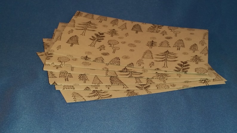 6 4-Bar Newsprint Forest Envelopes with Notecards