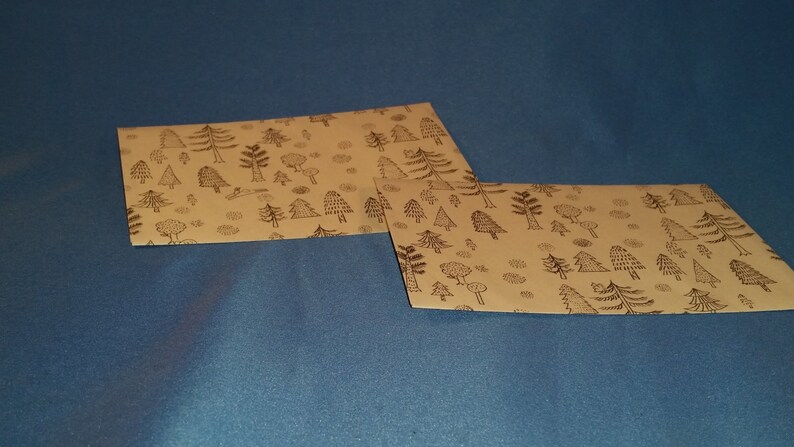 6 4-Bar Newsprint Forest Envelopes with Notecards