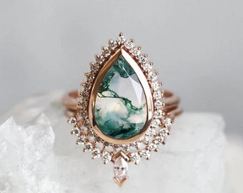 Pear-Shaped Moss Agate & Diamond Halo Ring Set – Rose Gold Bridal Jewelry