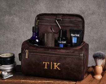 Personalized Embroidered Leather Toiletry Bag,Groomsmen Gifts,Men's toiletry bag,Groomsmen Dopp Kit,Travel Toiletry Bag,Anniversary Gift