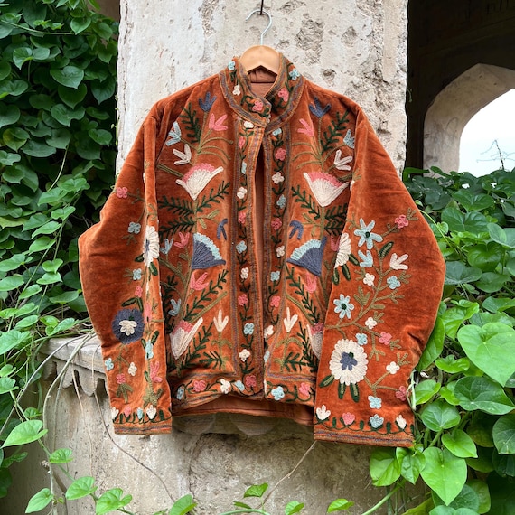 ハンドメイド 花刺繍ジャケット ヴィンテージレッドハンドメイド刺繍レースリボンジャケット刺繍リボン