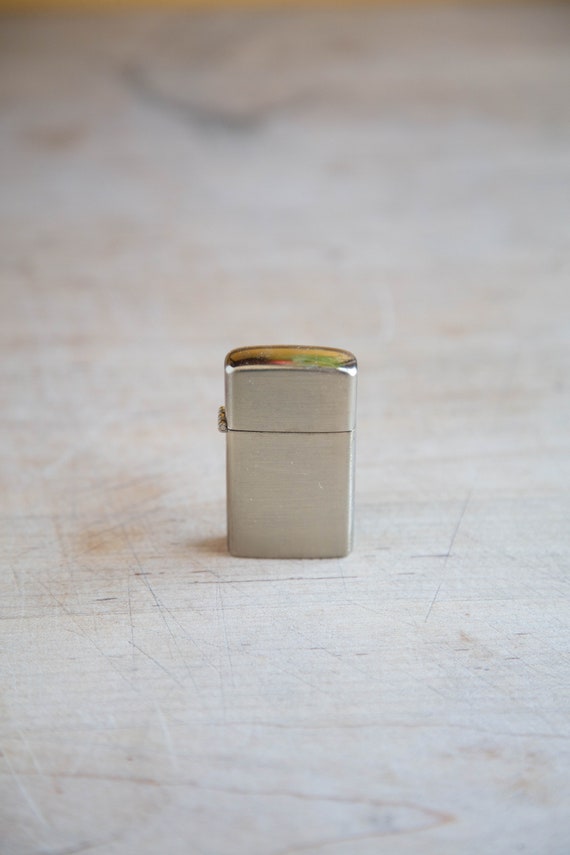 Vintage Supreme L.D.L. Lighter in Gold