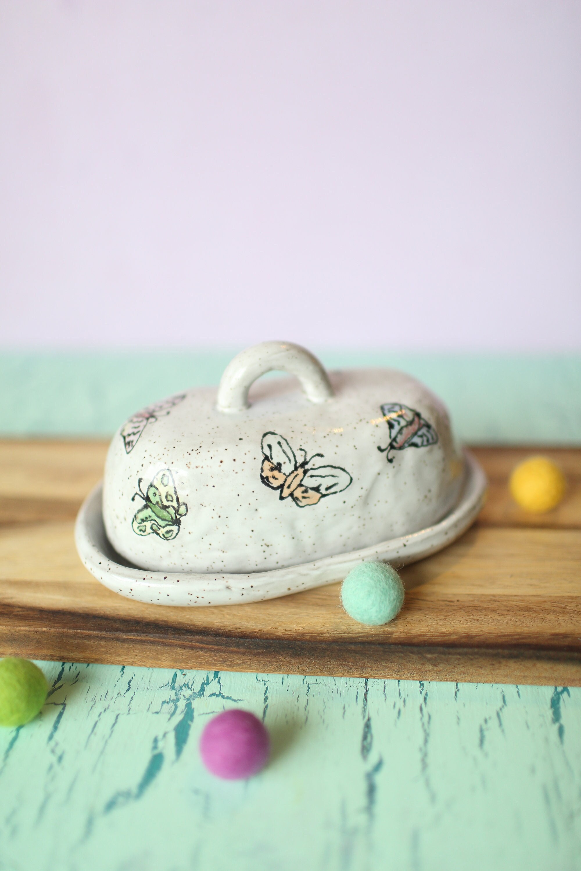 Schmetterling und Motte Keramik Butterdose - handgemalte Butterdose - handgemachte Keramik