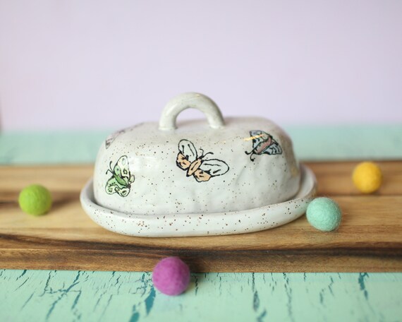 Schmetterling und Motte Keramik Butterdose - handgemalte Butterdose - handgemachte Keramik