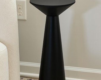 Handmade Walnut Pedestal Side Table, Round Wooden End Table – Farmhouse & Mid-Century Modern Accent, Plant Stand or Drink Table