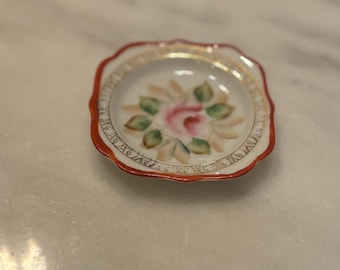 Small Vintage Hand Painted Occupied Japan Trinket Dish/Coaster, 2.75”