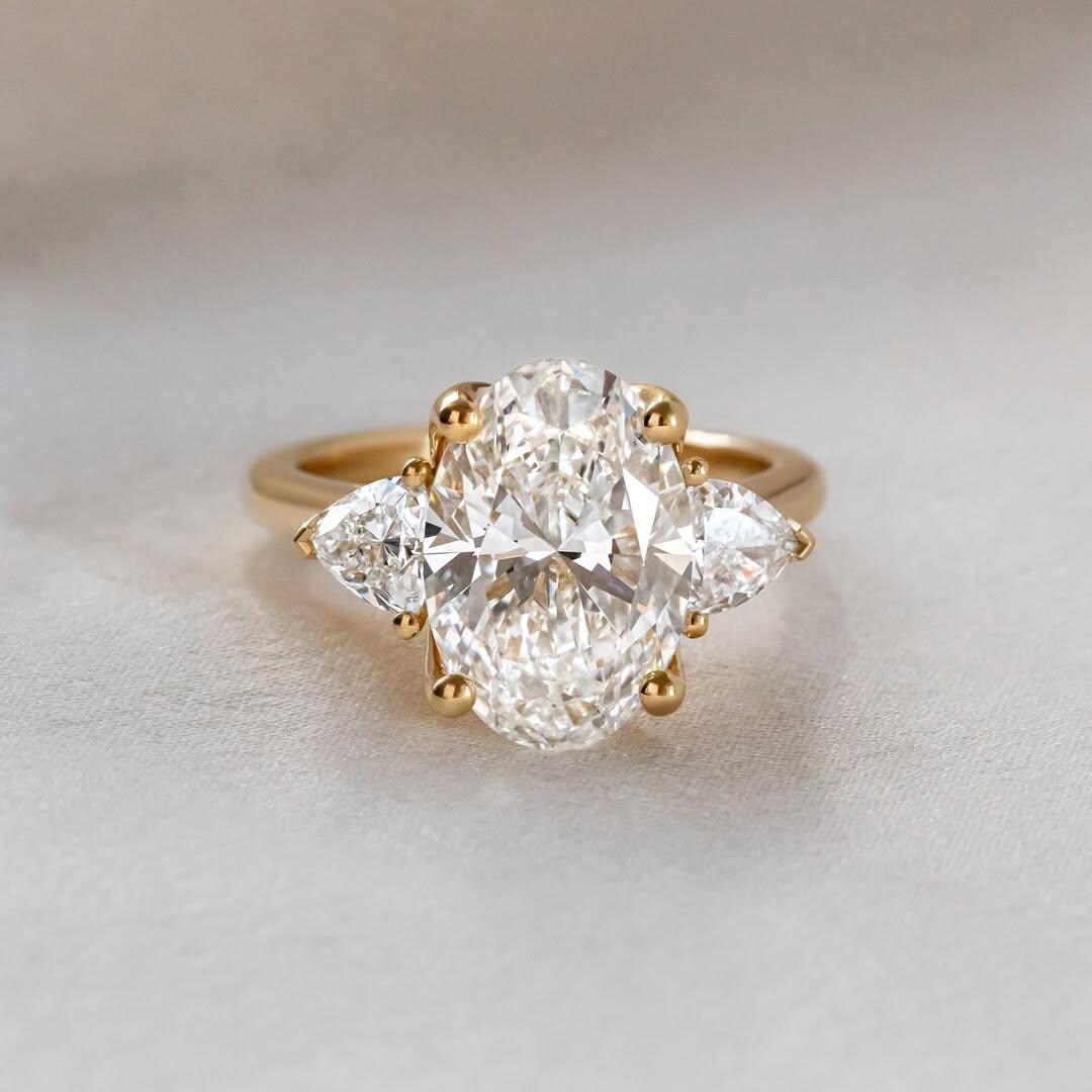 3.5 CT Oval Cut Moissanite Engagement Ring, 14K Solid Gold Wedding Ring ...