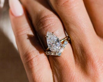 3 CT Pear Cut Moissanite Engagement Ring Set, Proposal Ring With Curved Band Ring Set, Wedding Ring Set, Anniversary And Bridal Ring Set