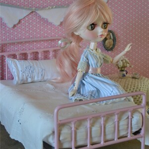 Doll Bed Victorian Style Miniature Playscale, Barbie, Blythe image 5