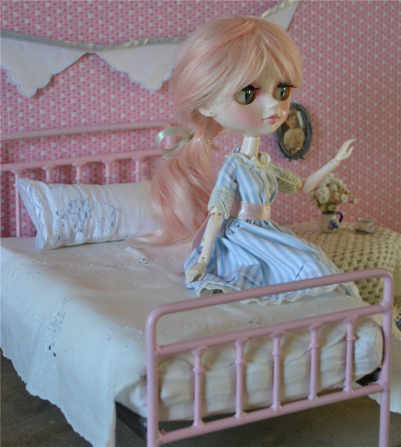 Doll Bed Victorian Style Miniature Playscale, Barbie, Blythe image 5