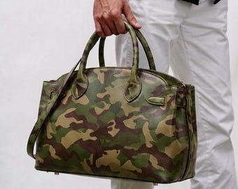 Camo Leder Tragetasche | Extra Große Camouflage Reisetasche | Handgemachte Große Reisetasche | XL Schultertasche in Grün Schwarz