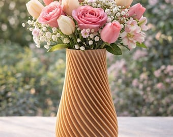 Modern design vase made of PLA – Beige | Sustainable decorative vase with ribbed texture | 15 cm | Alternative to ceramic