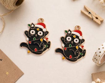 2er Set Katzen Anhänger Weihnachten - Vergoldet Emaille | Schwarze Katze mit Lichterkette Charm | Schmuckanhänger DIY Basteln