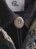 Western Sunburst Bolo Tie – Retro Cowboy Necklace for Men & Women, Antique Silver Metal Pendant with Braided Leather Cord Gift