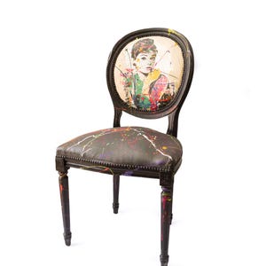 Pop Art Stuhl – Handbemalte Vintage Sitzfläche