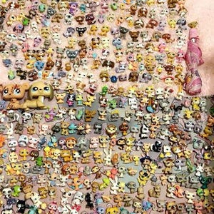 Huge LPS lot RARE - Over 400 Authentic pets