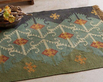Handwoven Wool Jute Kilim Rug – Muted Sage Green Boho Area Rug, Tribal Geometric Flatweave, Southwestern Living Room Rug, Fringe Accent Rug