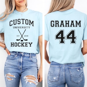 Camiseta de hockey universitaria personalizada Comfort Colors®, camiseta de hockey personalizada, camiseta personalizada para el día del partido, regalo para mamás de hockey y amantes del hockey