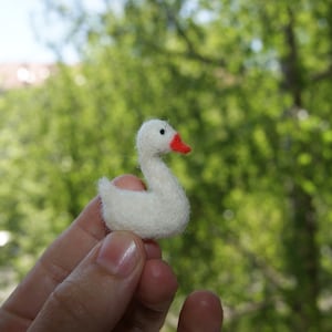 Felted swan, miniature swan, felt toys, natural wooll toys, white swan - READY TO SHIP