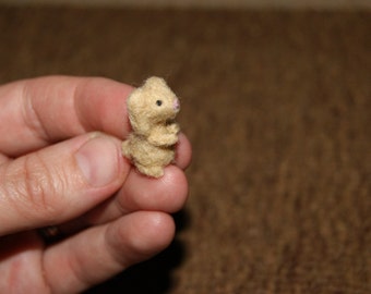 Handmade Miniature Felted Bunny – Tiny Wool Figurine