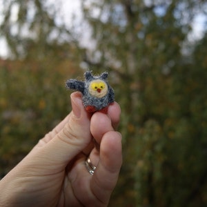Felt owl, baby owl, super tiny, needle felted Owl, mini birds, felted birds, natural wool toys, felt toy