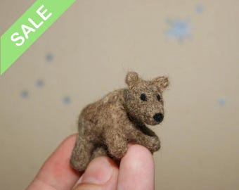 Needle Felted Wool Bear Figurine – Handmade Miniature Forest Animal