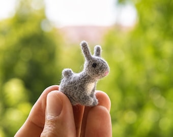 Realistic Needle Felted Rabbit, Tiny Wool Bunny Sculpture, Small Forest Animal Dollhouse Miniature