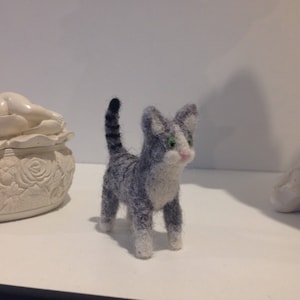 Felted cat, cat miniature, custom felted cat, handmade kitten