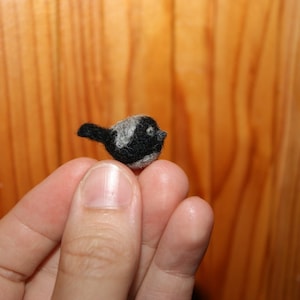 Felted bird, felt toy bird, super tiny, bird miniature, natural toy, soft sculpture, black bird miniature