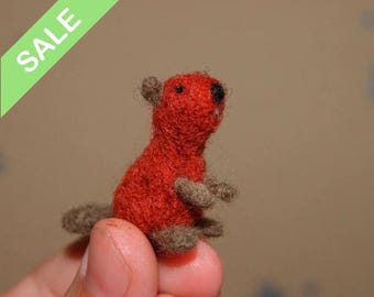 Needle Felted Beaver Miniature, Natural Wool Toy
