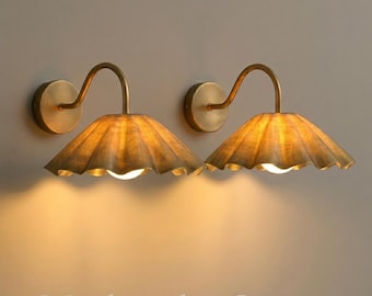 Mid Century Modern Brass Wall Lamp with Ruffle Scalloped Shade | Sconce Lighting – Minimalist Light