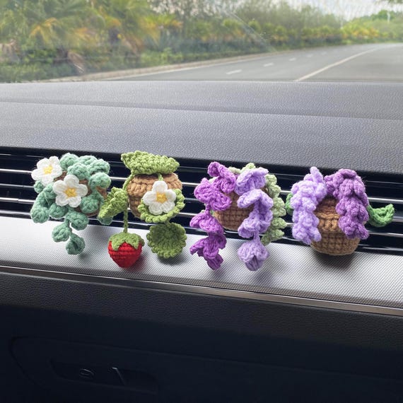 Crochet Plant Car Vent Clip, Handmade Car Interior Decoration, Mini Potted Plants, Cute Car Decor for Women, Gift for her