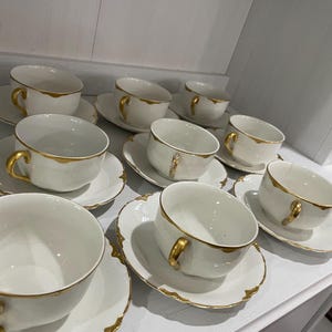Vintage Johnson Brothers Gold Rim Tea Cups & Saucers - Set of 9
