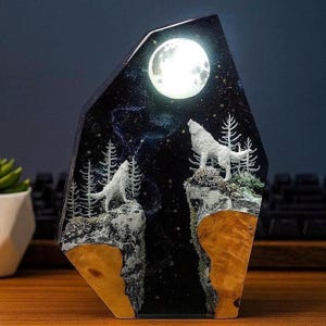 Wolf Moon Resin Lamp, Mystic Forest Night Light, Handmade Spiritual Decor, Glowing Wolf Gift, Nature Fantasy Table Light, Unique Home Lamp