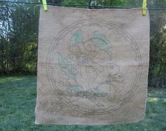 Printed Burlap Chair Pad Canvas with Daisy Pattern, Circular Round Stamped Rug Hooking Foundation, 1950s Rug Making Supply, Burlap Fabric