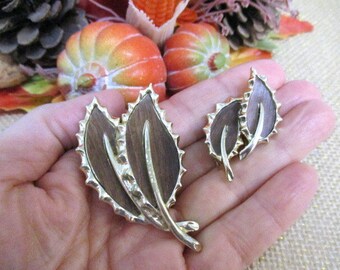 Sarah Coventry Autumn Leaf Brooch & Clip On Earrings Set, "Wooded Beauty" Brooch Earrings Demi-Parure, Collectible Costume Jewelry