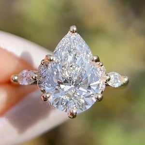 Pear Cluster Moissanite Engagement Ring, 2.5 Ct Pear Diamond Wedding Ring, 14K Solid White Gold Diamond Anniversary Ring, Vintage Style Ring