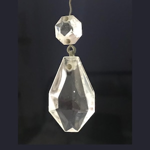 6 Vintage Chandelier crystals Drops / Parts for Light Fixtures / Lamp  Parts / Chandelier Parts / Sconce Parts / Candelabra  Parts