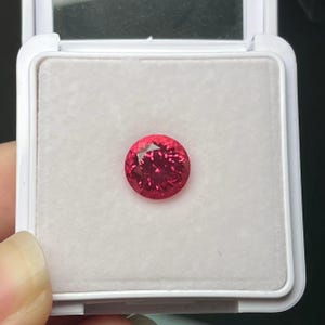 Rundslipad lös Padparadscha-safir - Labbodlad AAA-fasetterad Padparadscha-safir för smyckestillverkning