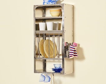 Handcrafted Stainless Steel Indian Plate Rack: Minimalist Kitchen