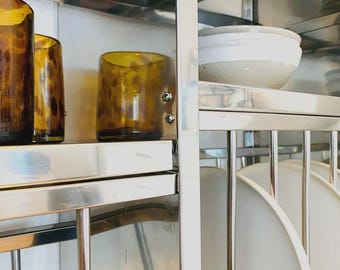 Handcrafted Stainless Steel Plate Rack: Minimalist Kitchen