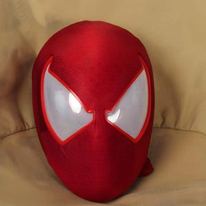 Custom Spider-Man Mask, Spider-Man Cosplay Mask with 3D Face Shell and Magnetic Lenses, Wearable Movie Prop, Unique Gift for Comics Con