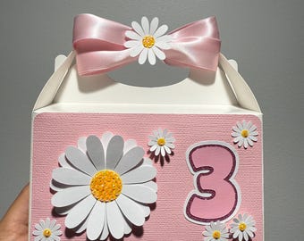 Daisy Party Favor Box – Handmade Floral Goodie Bag