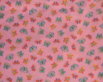 Lit de bébé/bambin rose lit drap housse avec des papillons multicolores