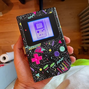 Custom 90s vaporwave hypebeast backlit Gameboy DMG, modded bivert Nintendo game boy with glass screen and free game!